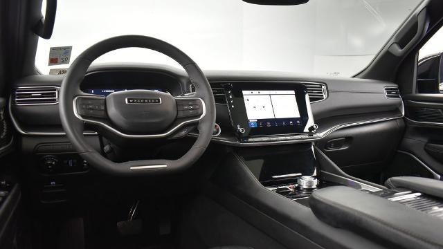2023 Jeep Wagoneer Base