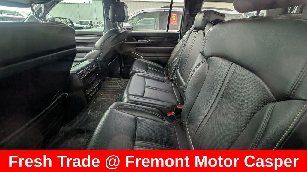2024 Jeep Wagoneer Base