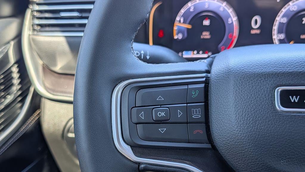 2024 Jeep Wagoneer Base