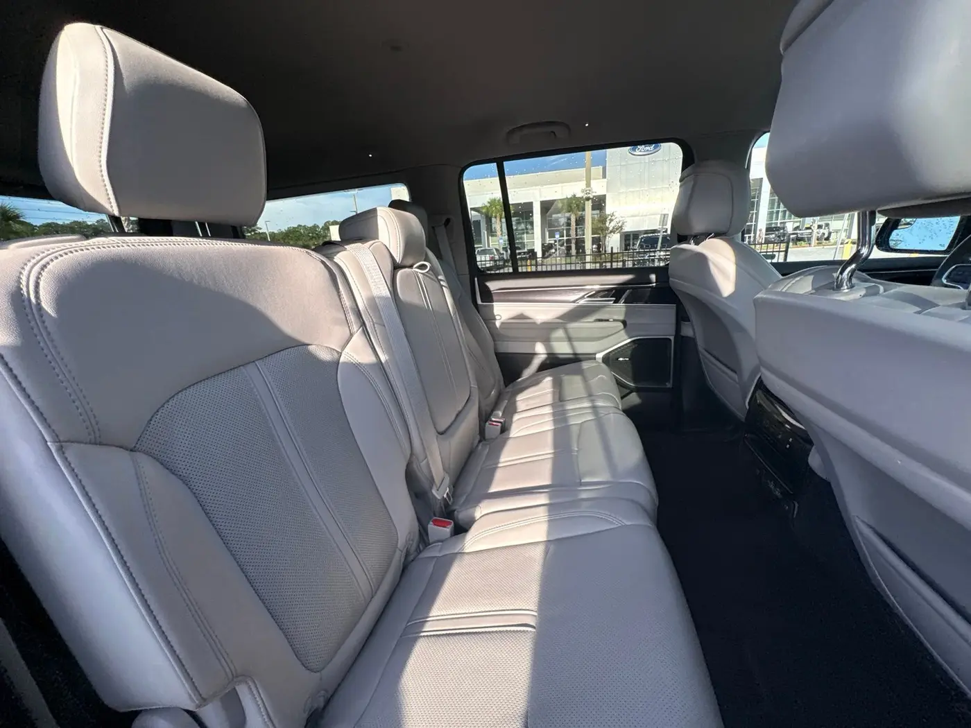2024 Jeep Wagoneer - $41,000