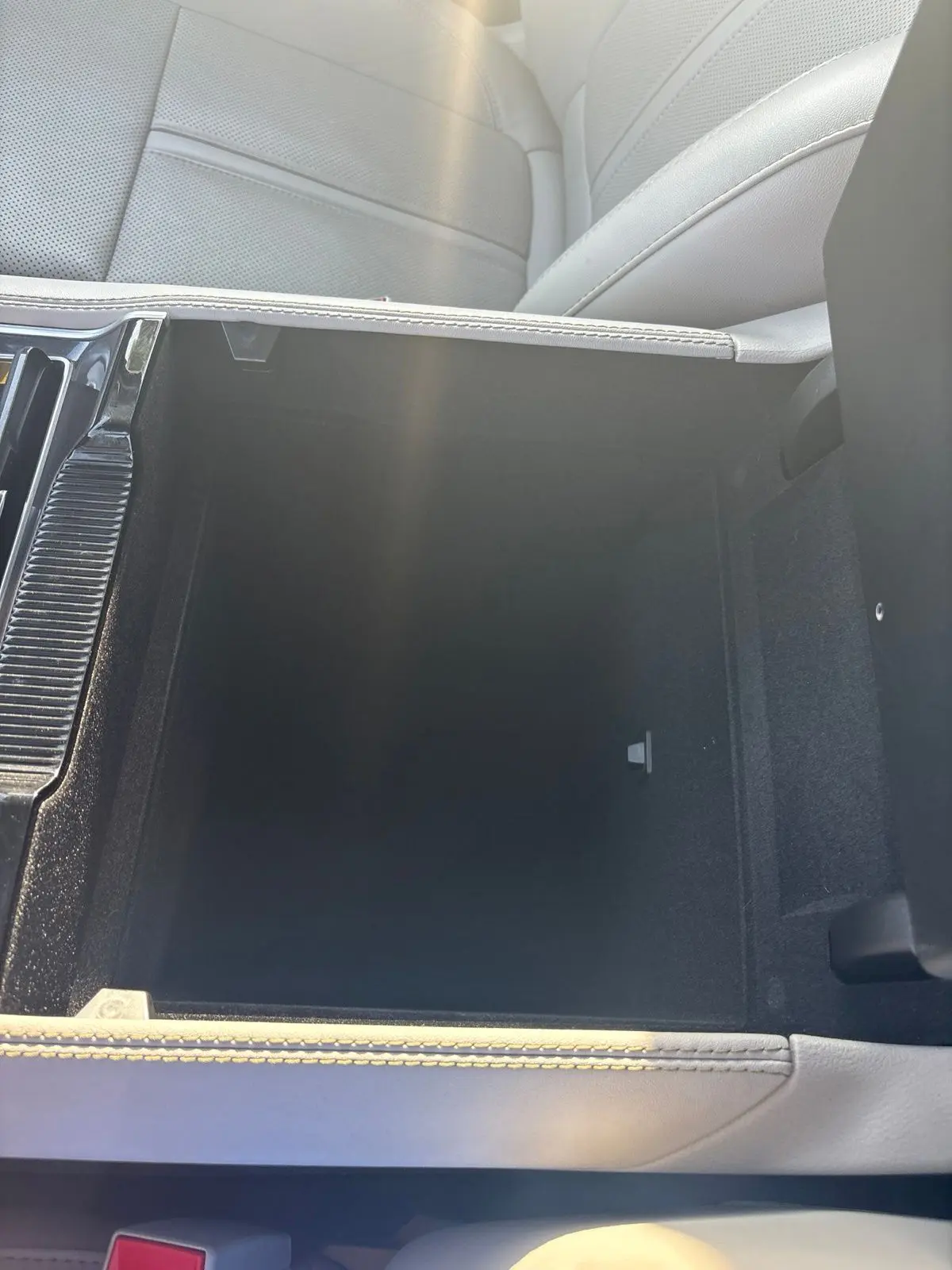 2024 Jeep Wagoneer - $41,000