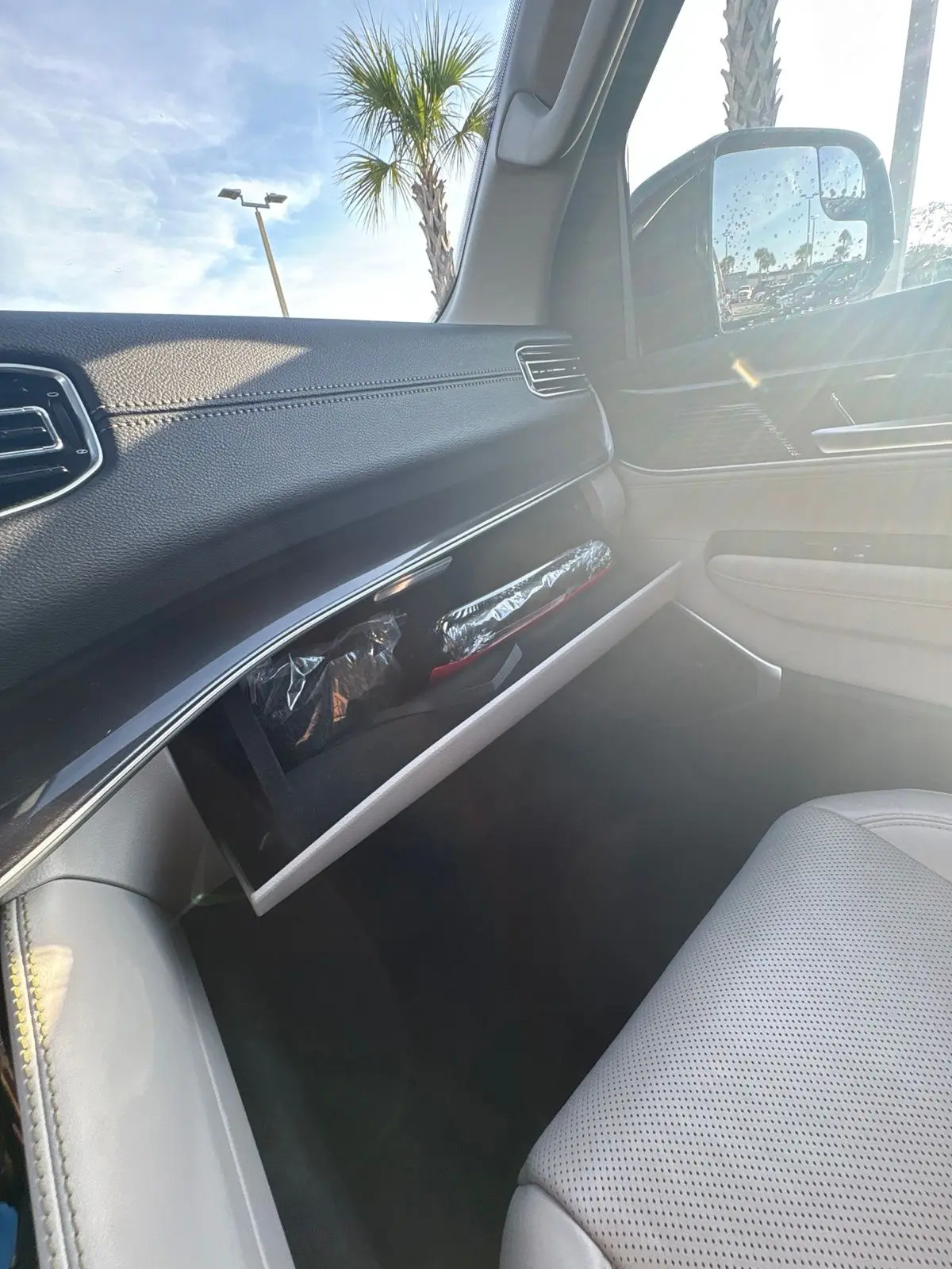 2024 Jeep Wagoneer - $41,000