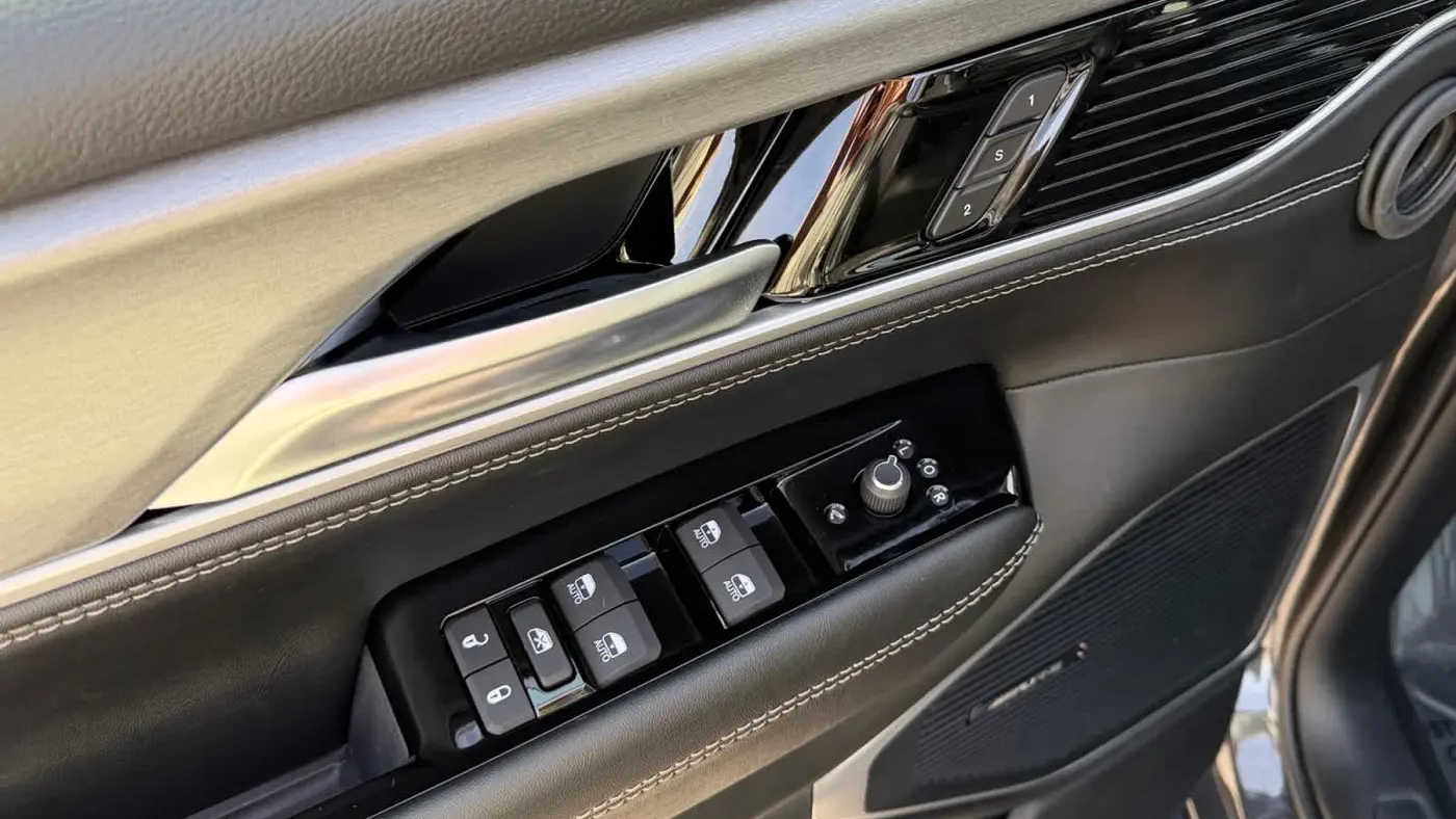 2026 Jeep Grand Wagoneer Upland
