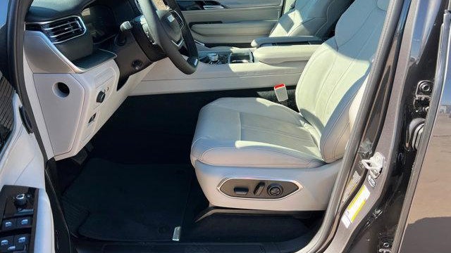 2026 Jeep Grand Wagoneer Upland
