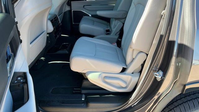 2026 Jeep Grand Wagoneer Upland