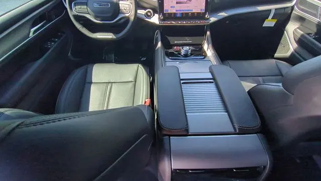 2026 Jeep Grand Wagoneer Upland