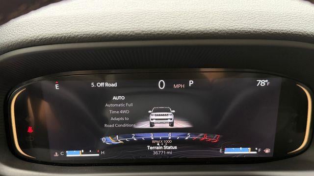 2023 Jeep Wagoneer Base