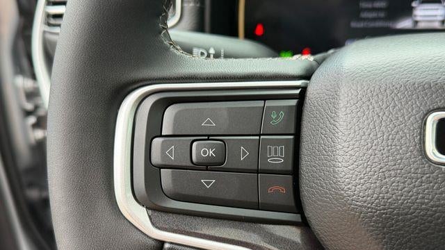 2023 Jeep Wagoneer Base