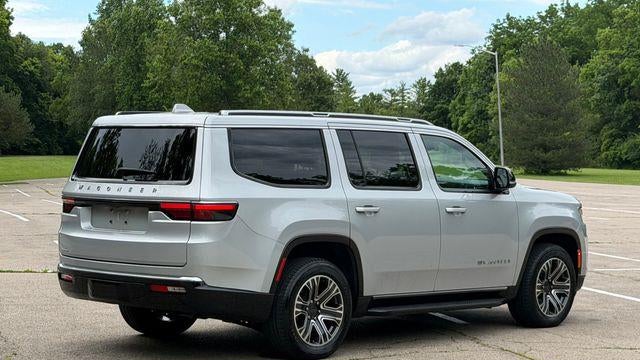 2023 Jeep Wagoneer Base