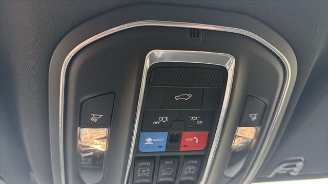 2026 Jeep Grand Wagoneer Upland