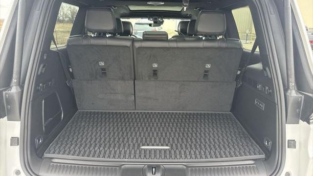 2026 Jeep Grand Wagoneer Upland