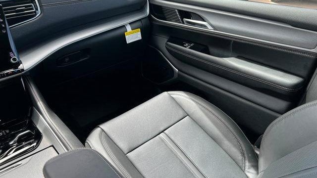 2026 Jeep Grand Wagoneer Upland