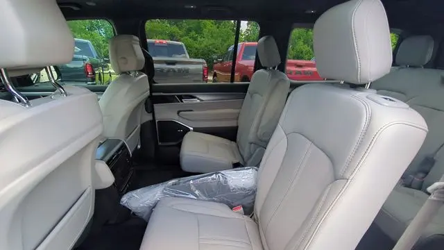 2026 Jeep Grand Wagoneer Upland
