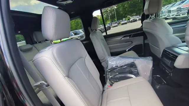 2026 Jeep Grand Wagoneer Upland