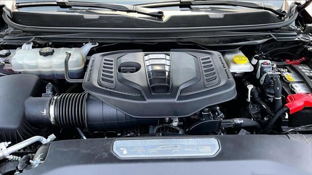 2025 Jeep Wagoneer Base