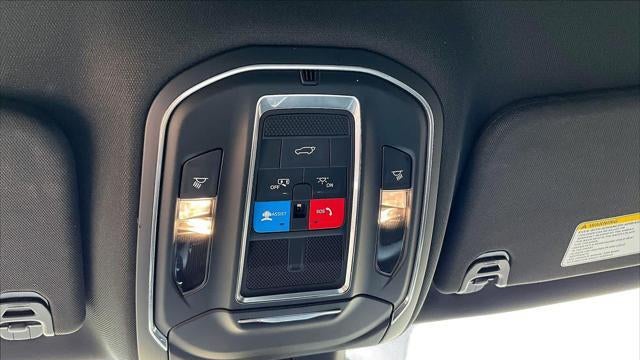 2025 Jeep Wagoneer Base