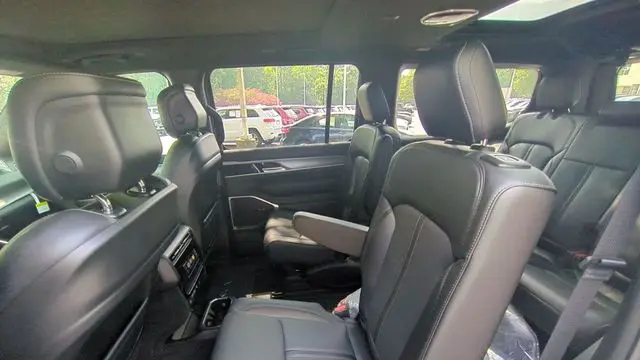 2026 Jeep Grand Wagoneer Upland