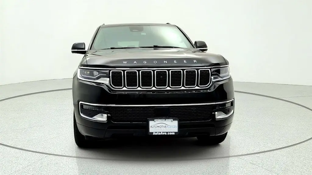 2023 Jeep Wagoneer Carbide