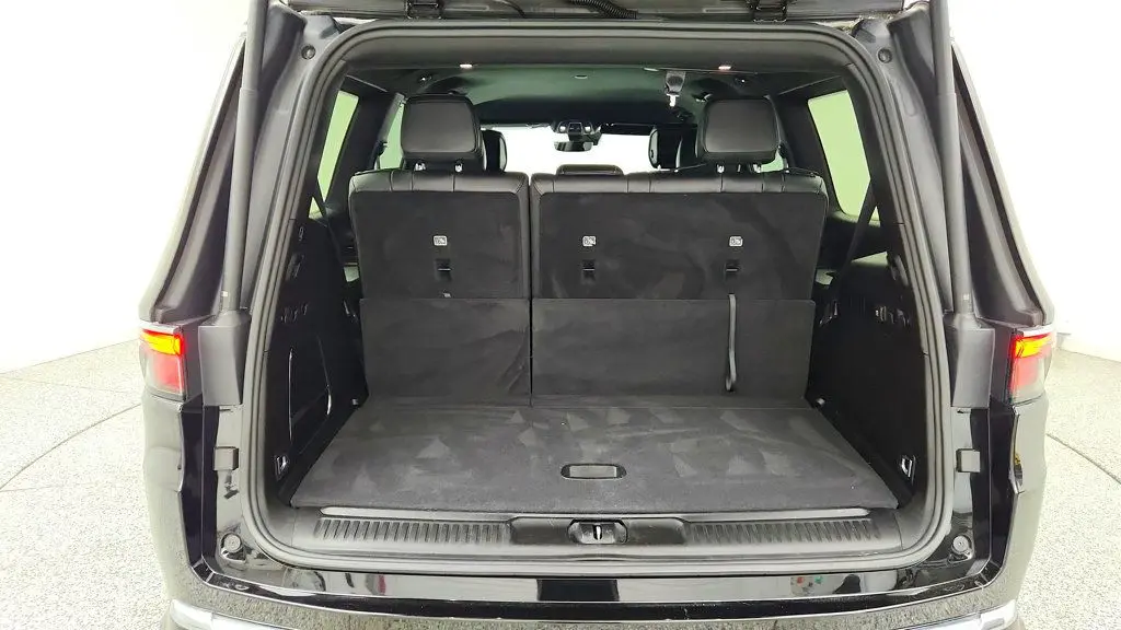 2023 Jeep Wagoneer Carbide