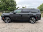 2023 Wagoneer Thumbnail 5