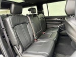 2023 Wagoneer Thumbnail 11