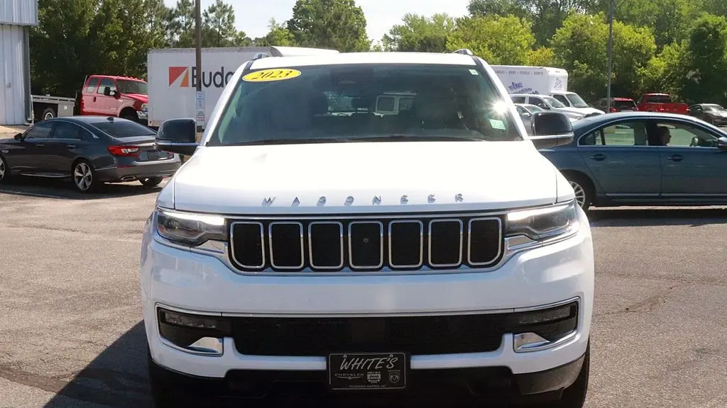 2023 Jeep Wagoneer Carbide