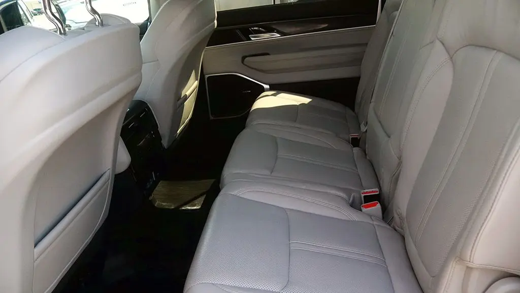 2023 Jeep Wagoneer Carbide