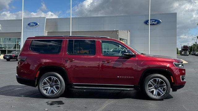 2023 Jeep Wagoneer Carbide
