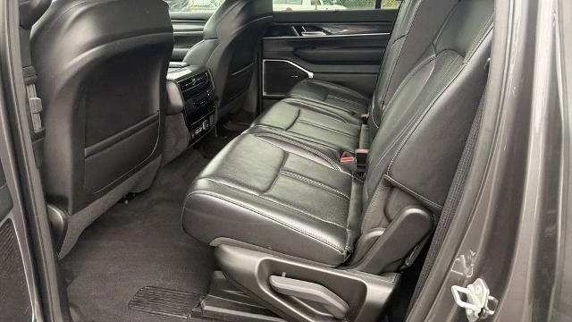 2023 Jeep Wagoneer Carbide