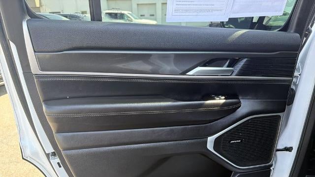 2023 Jeep Wagoneer Carbide