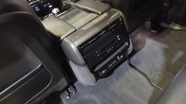 2023 Jeep Wagoneer Carbide