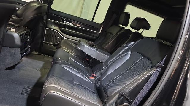 2023 Jeep Wagoneer Carbide