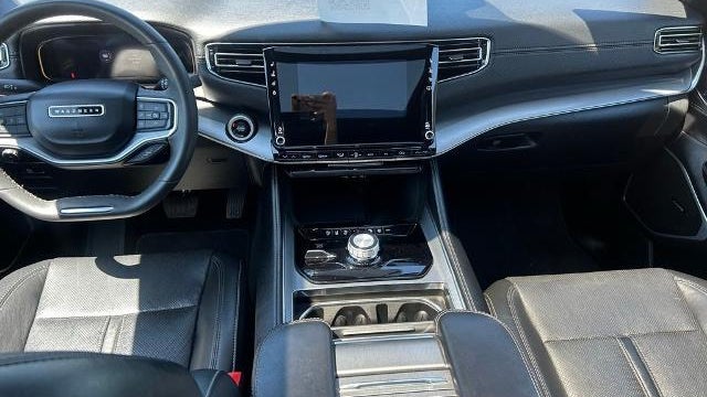 2023 Jeep Wagoneer Carbide