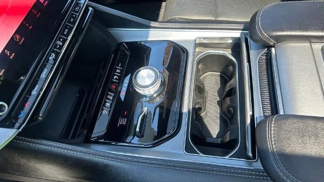 2023 Jeep Wagoneer Carbide