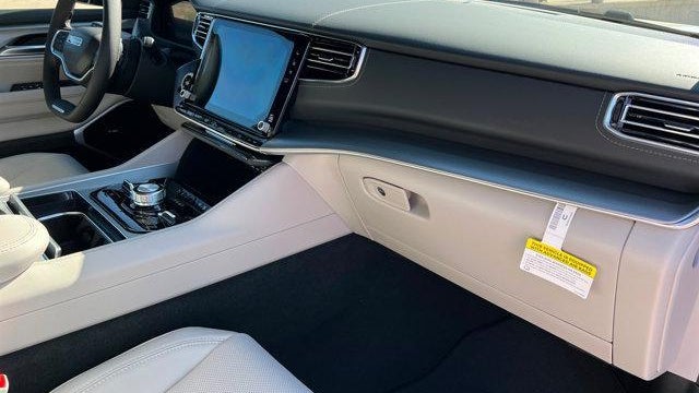 2026 Jeep Grand Wagoneer Limited Reserve