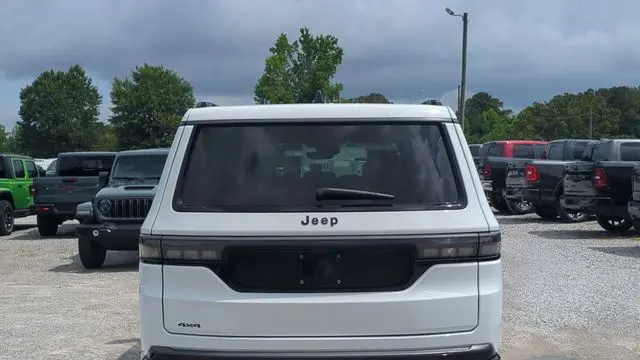 2026 Jeep Grand Wagoneer Limited Altitude