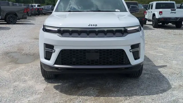 2026 Jeep Grand Wagoneer Limited Altitude