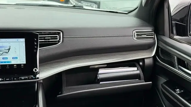 2023 Jeep Wagoneer Carbide