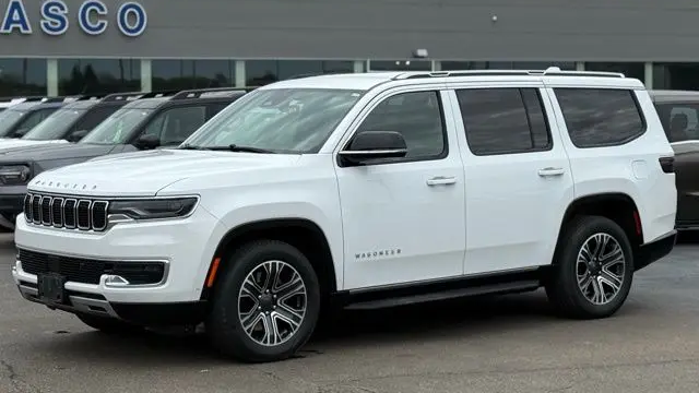 2023 Jeep Wagoneer Carbide