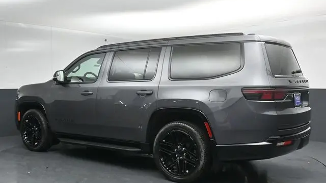 2023 Jeep Wagoneer Carbide