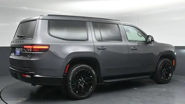 2023 Jeep Wagoneer Carbide
