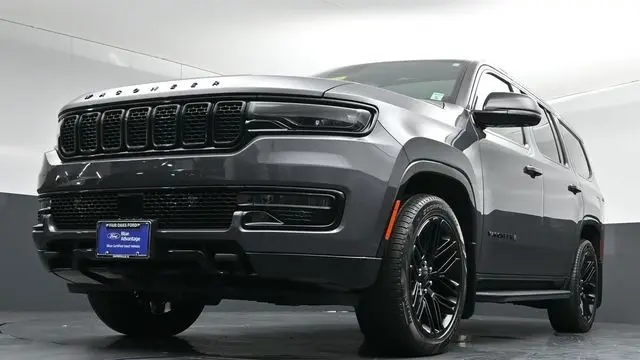 2023 Jeep Wagoneer Carbide