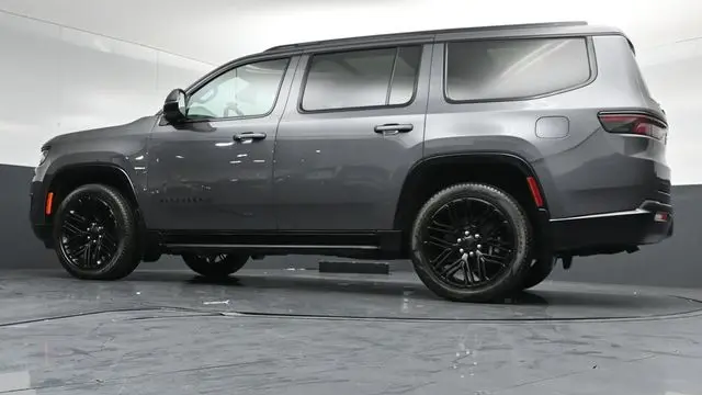 2023 Jeep Wagoneer Carbide