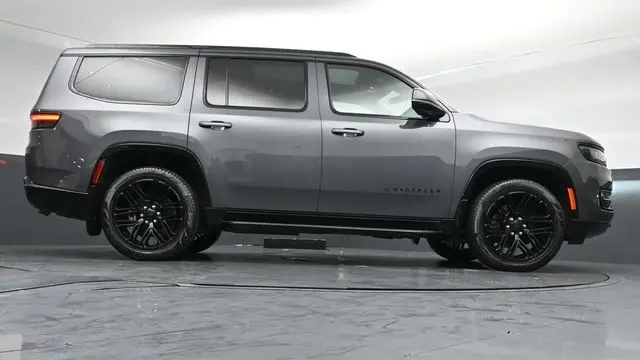 2023 Jeep Wagoneer Carbide