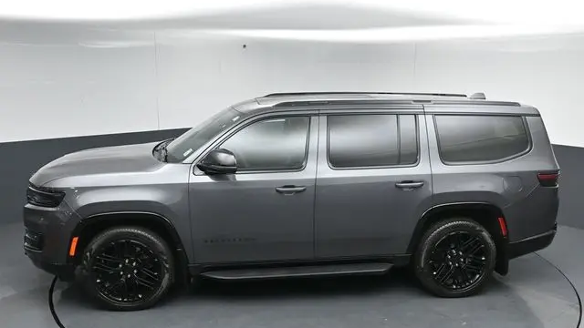 2023 Jeep Wagoneer Carbide