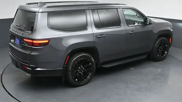 2023 Jeep Wagoneer Carbide