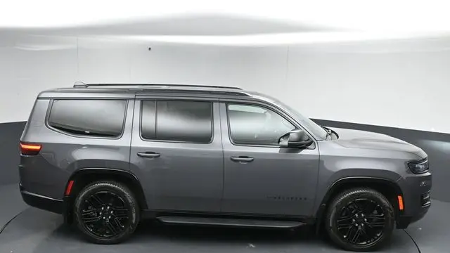 2023 Jeep Wagoneer Carbide
