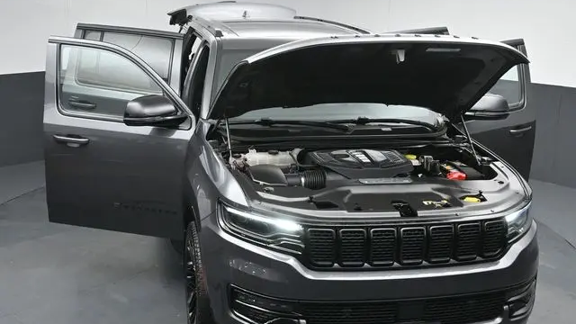 2023 Jeep Wagoneer Carbide