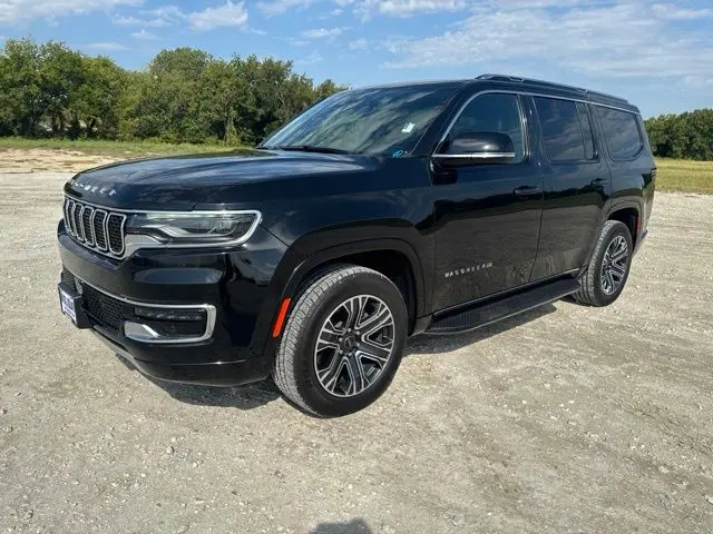 2025 Jeep Wagoneer - $46,000