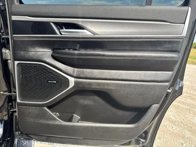2025 Jeep Wagoneer - $46,000